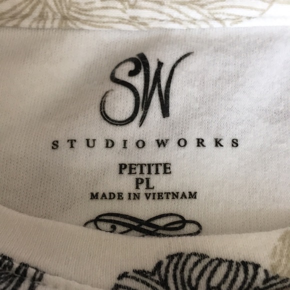 Studio Works Floral design Tee. Petite PL - Picture 4 of 8